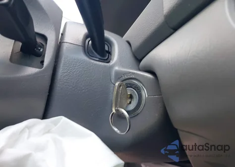 2002 Toyota Camry Le z USA, uszkodzony, nr VIN 4T1BE32K92U029451